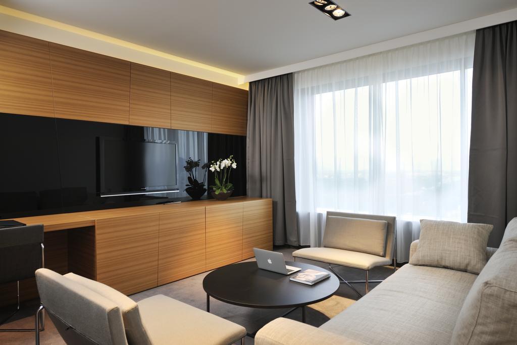 One Bedroom Suite,64636741:JPEG